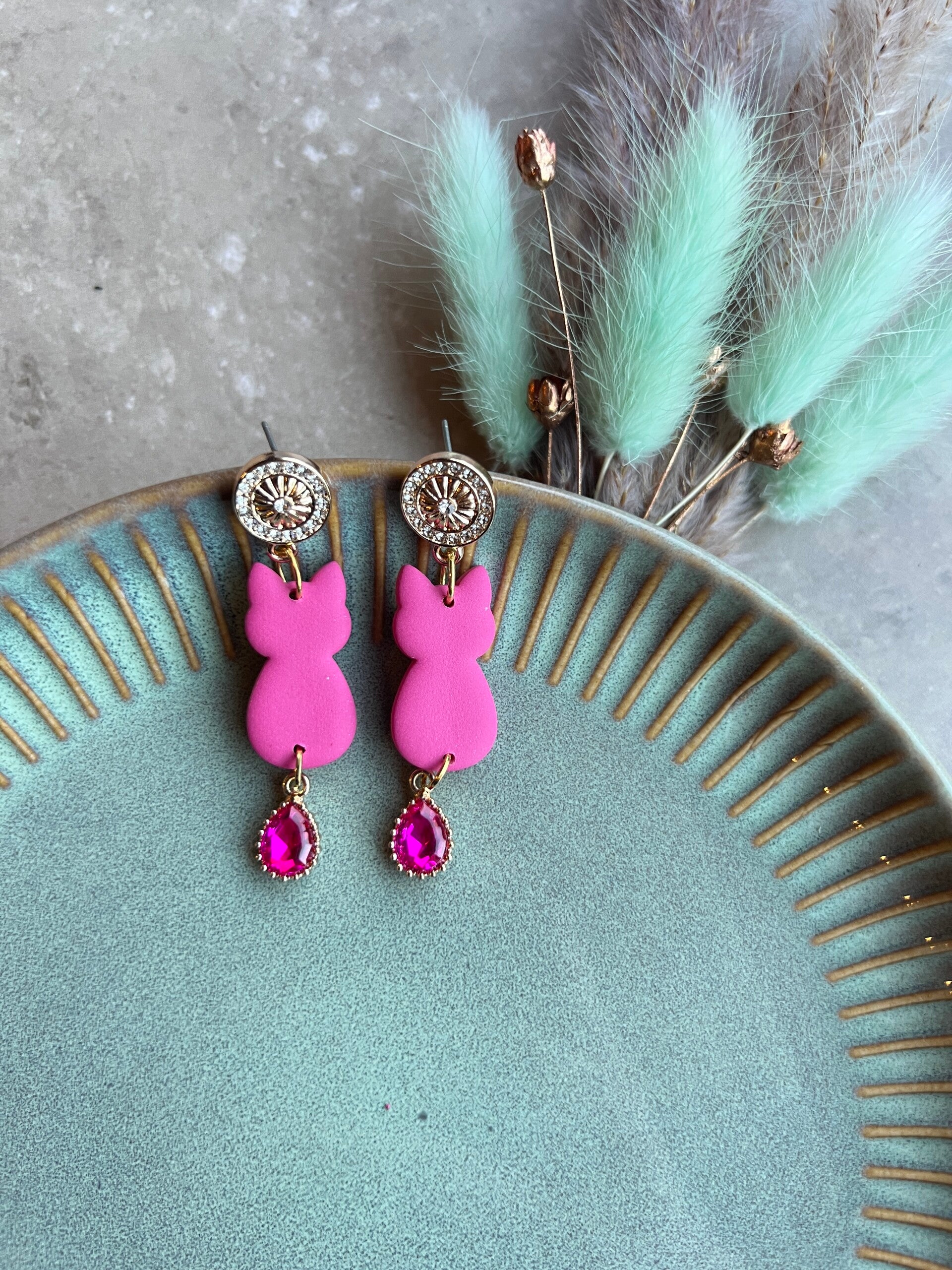 Katten oorbellen CRYSTAL TAIL fushia