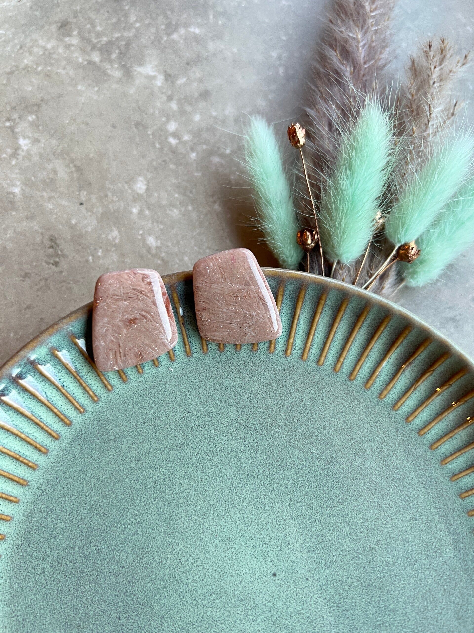 Stud LILOU blush stone