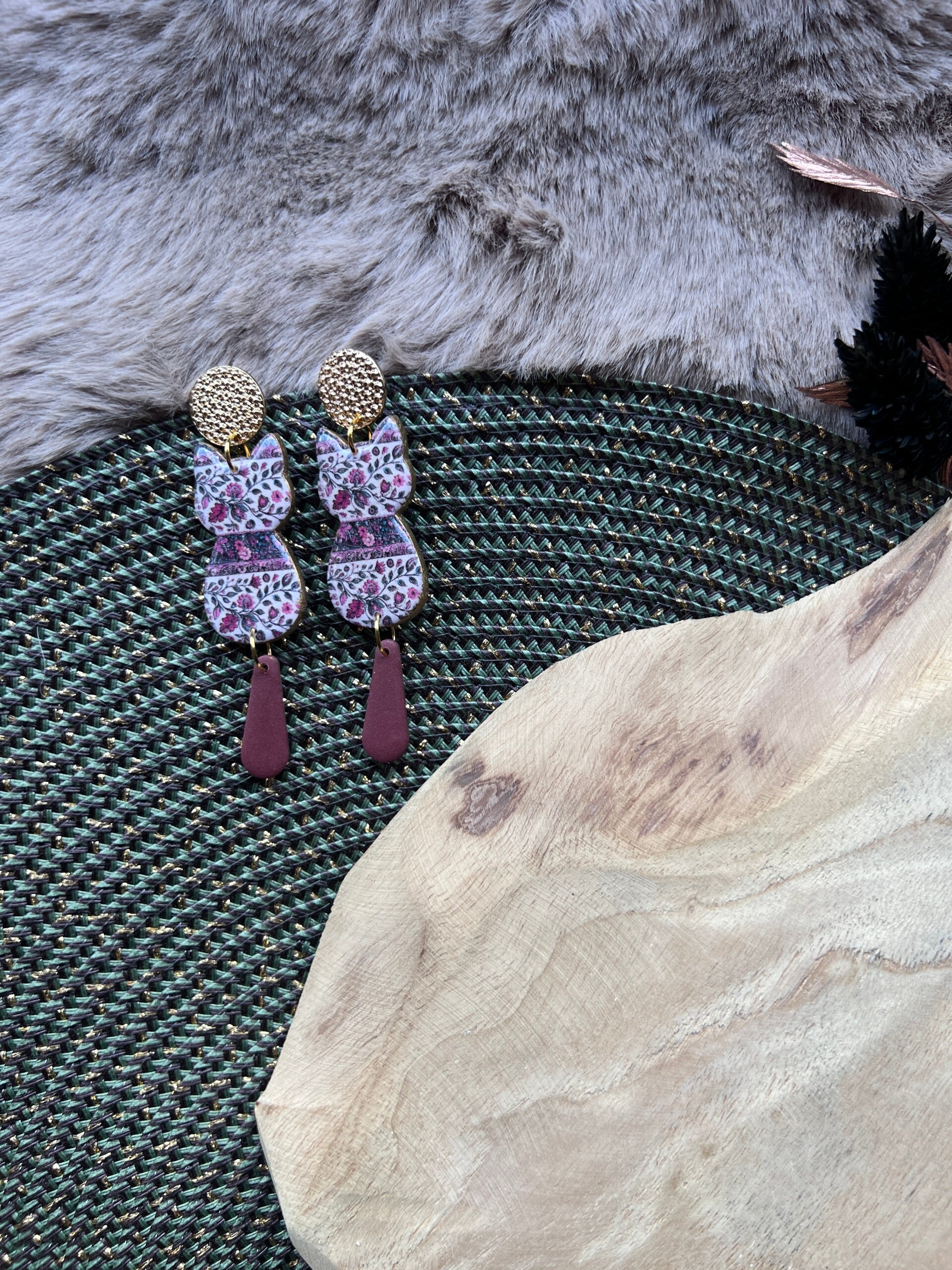 Katten oorbellen rustic petals