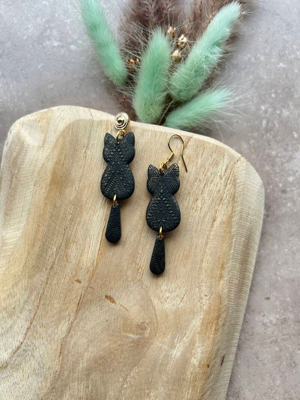 Katten oorbellen aztek black