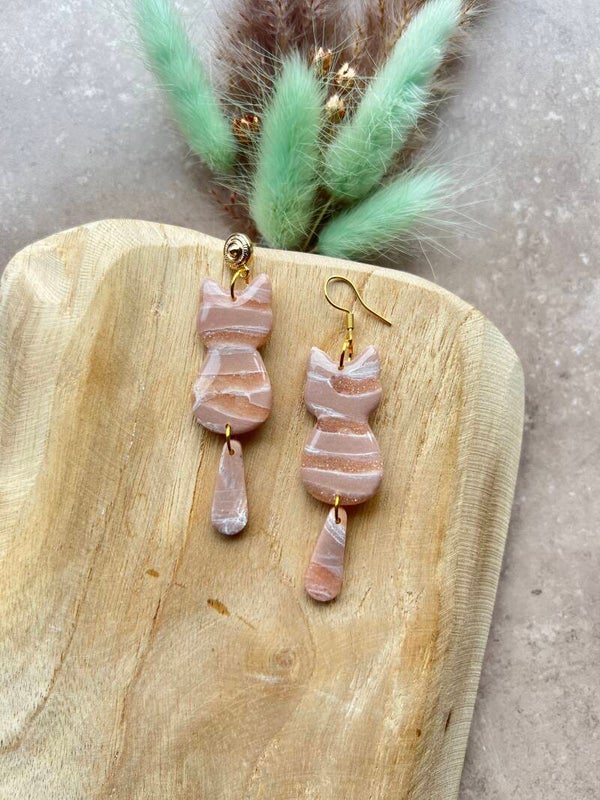 Katten oorbellen BLUSH MARBLE