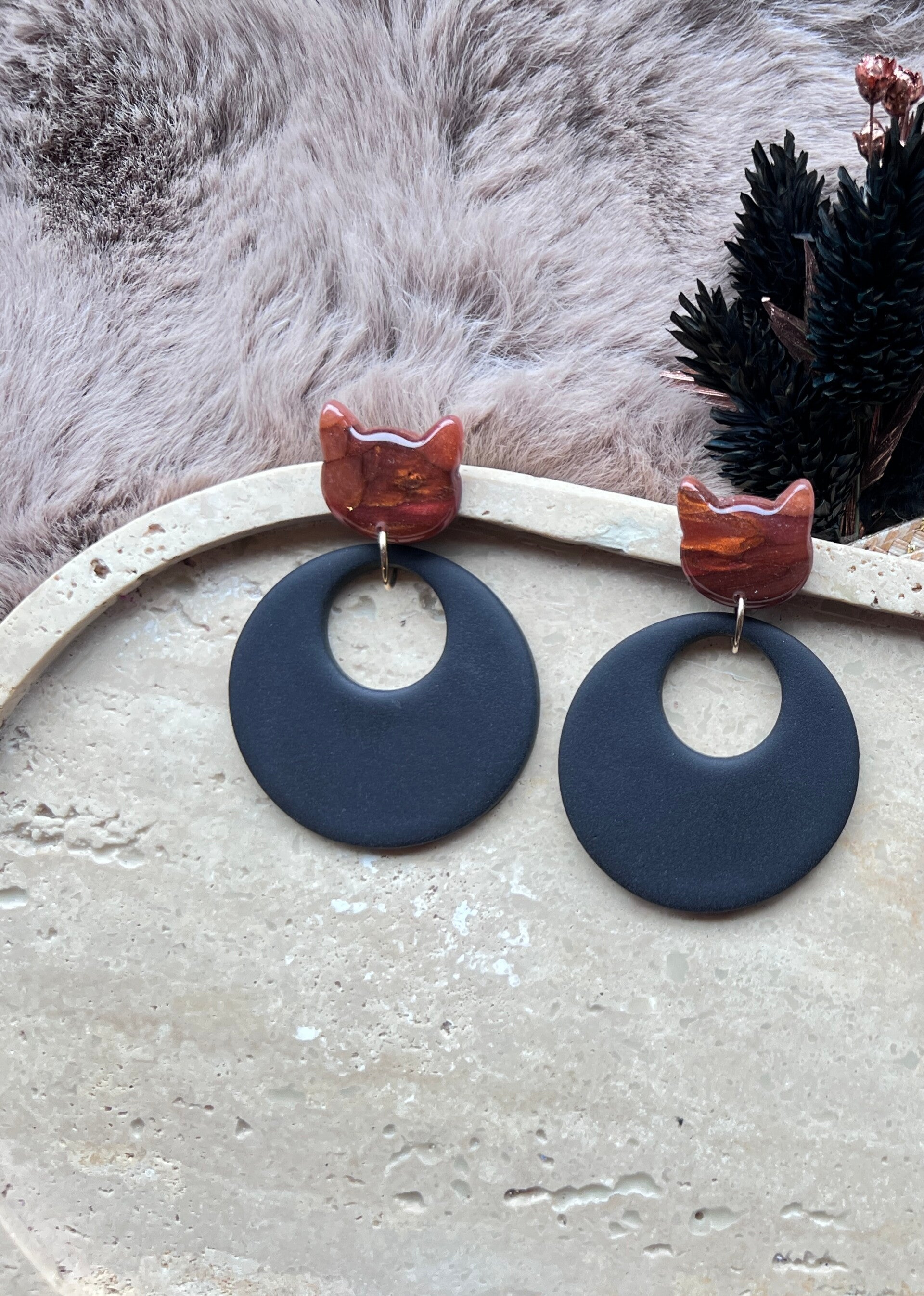 Katten oorbellen DONNA orange marble