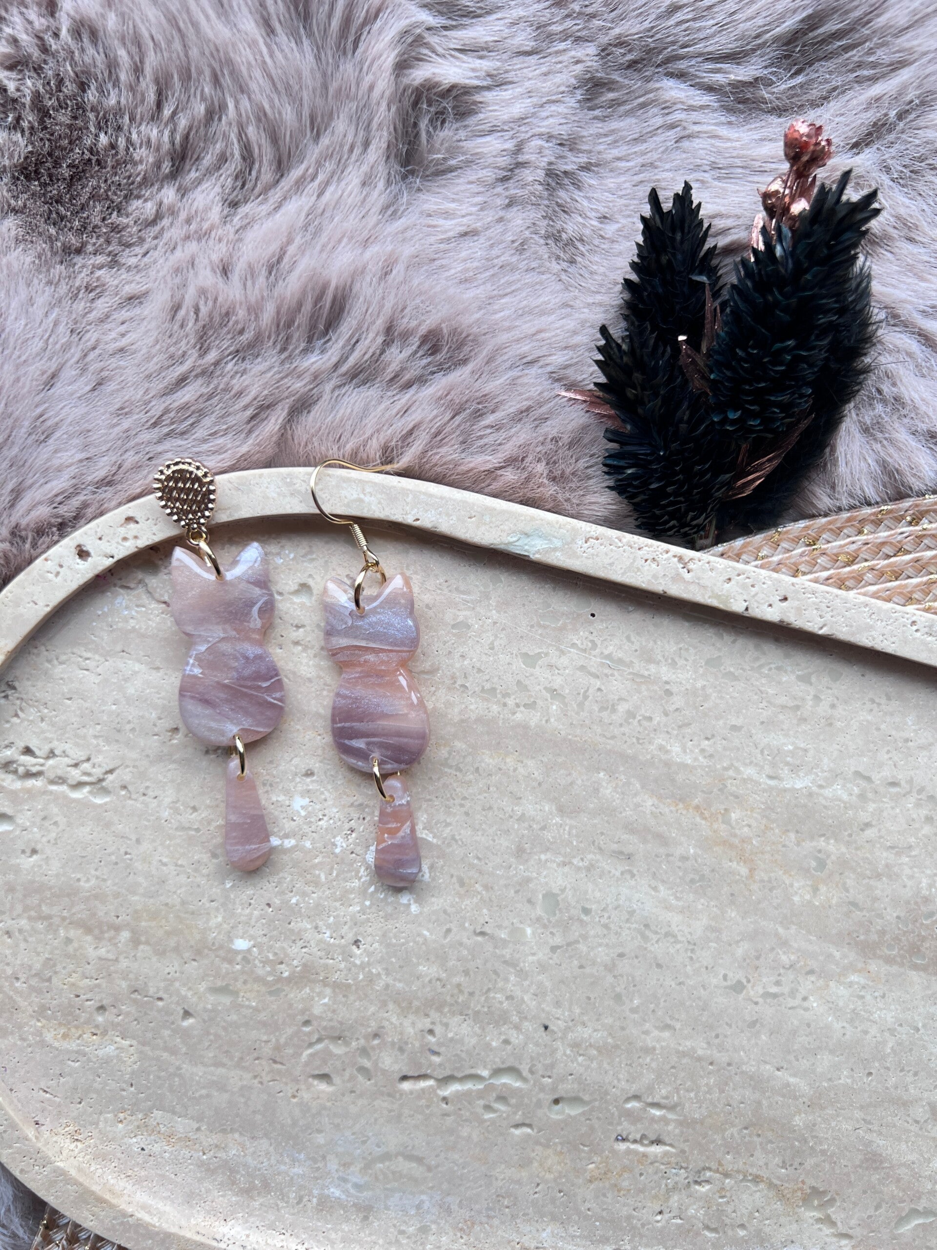 Katten oorbellen powder dust