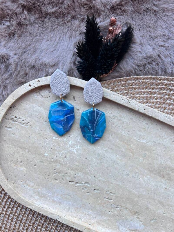 Azure |||| blauwe marmer oorbellen