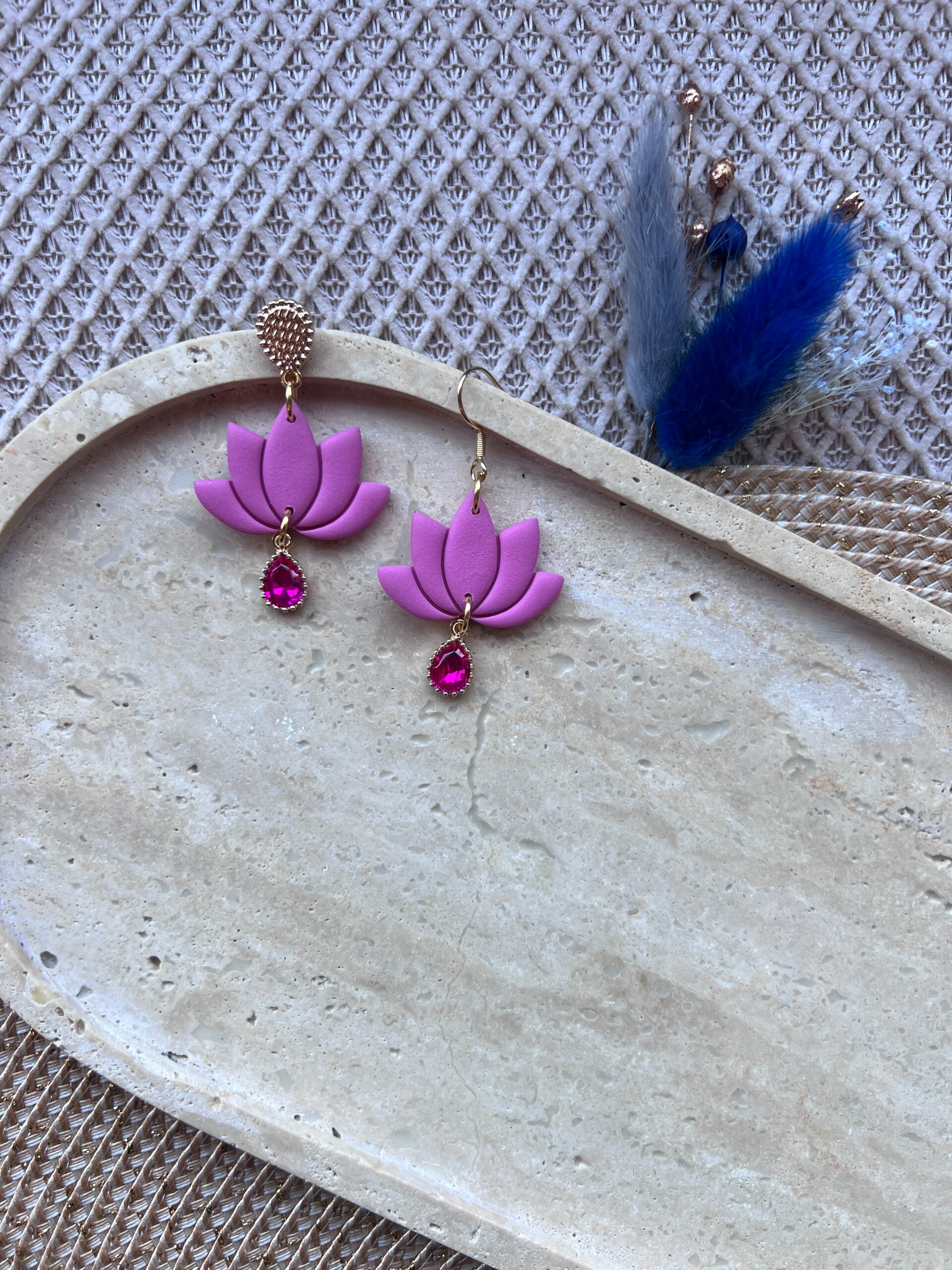 Lotus oorbellen pink fuchsia