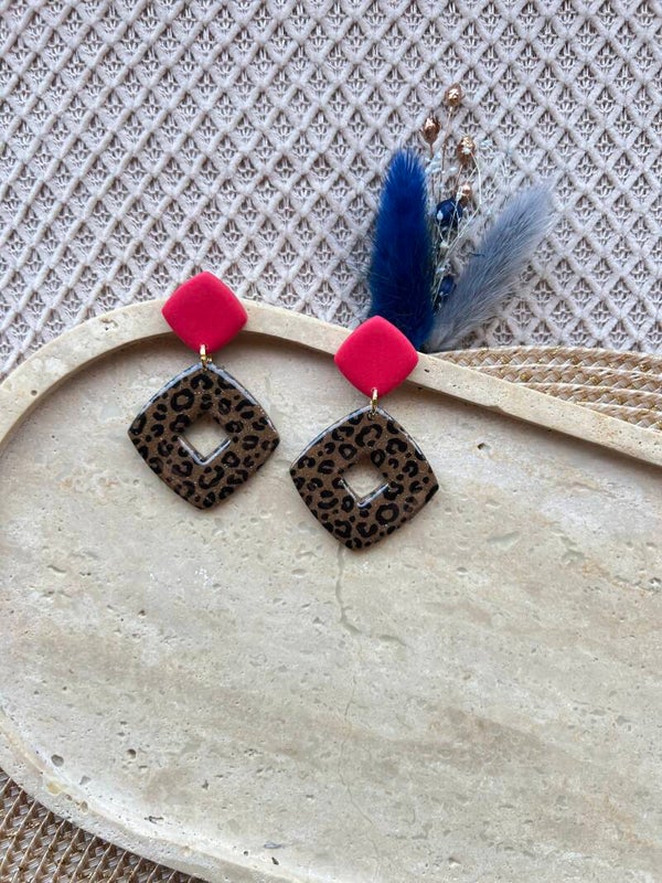 Statement oorbellen SAVAGE PINK 2