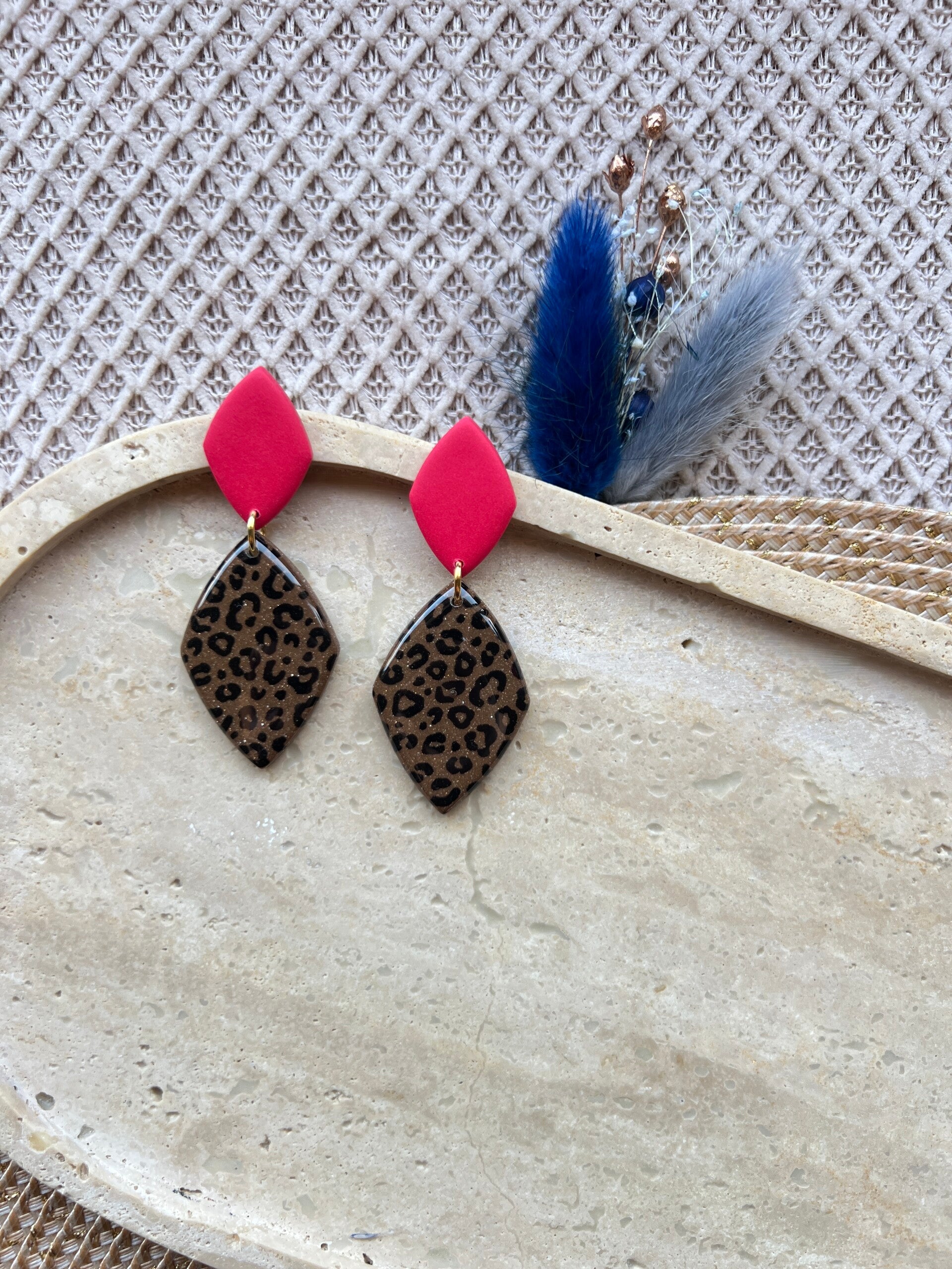 Statement oorbellen SAVAGE PINK 7