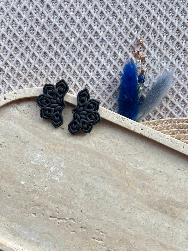 FARAH Maxi studs zwart