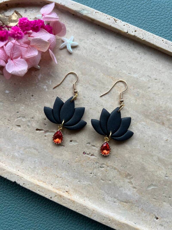 LOTUS black orange haakje