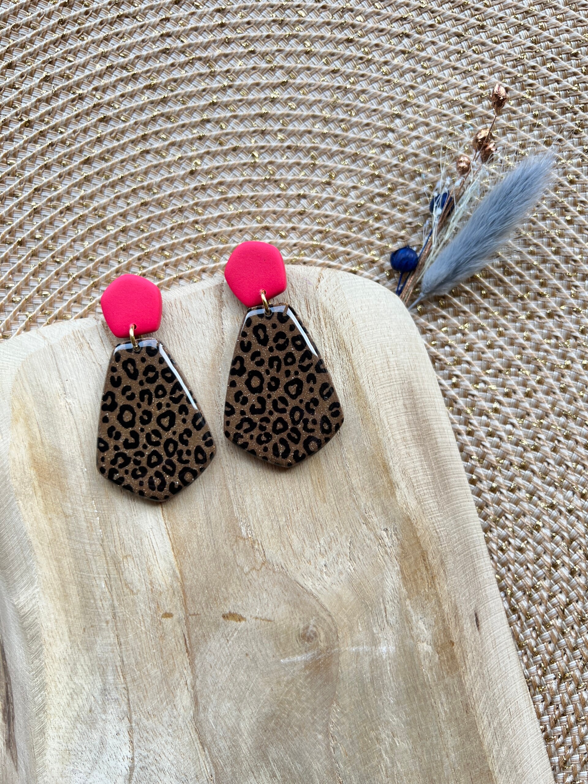 Statement oorbellen SAVAGE PINK 4