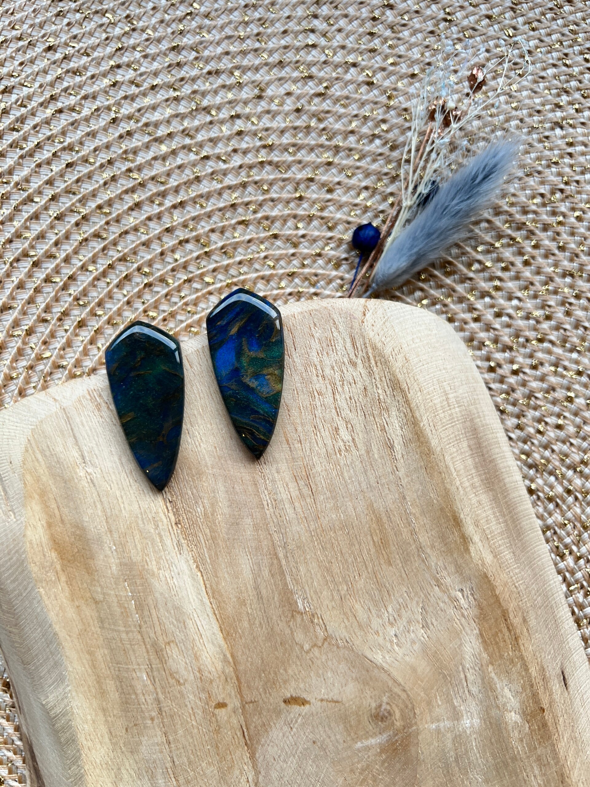 Maxi studs peacock ||