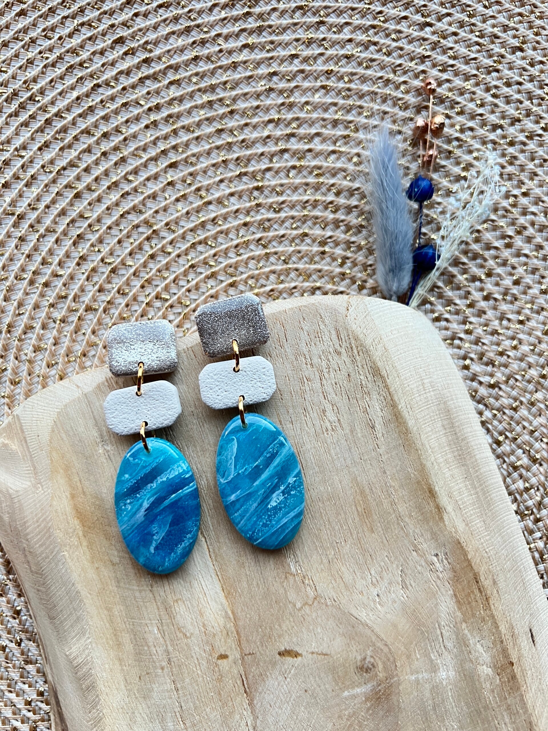 Azure 1 blauwe marmer oorbellen