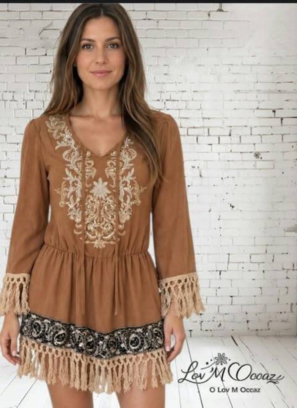 🤎 Tunique bohème MOCHY camel – Broderies, sequins et franges – Taille M/L