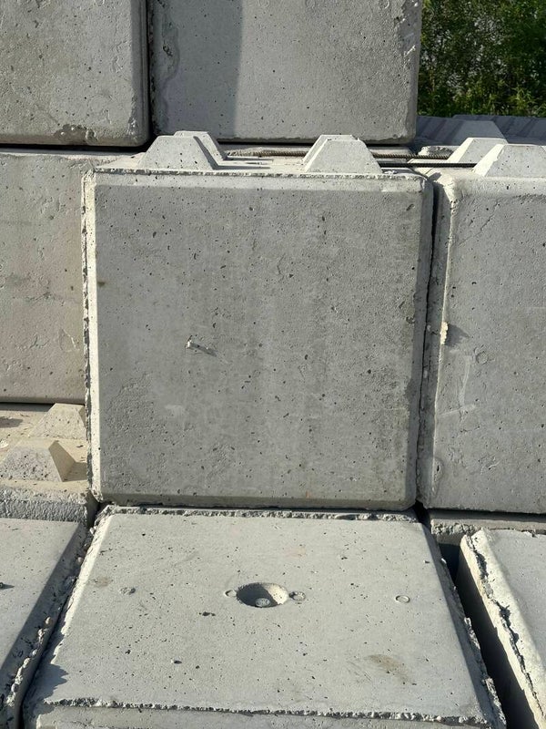 Bloc béton type lego 60x60x60cm