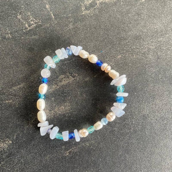 Blue Pearl Elastic Bracelet