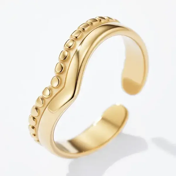 46. Ring - V line - RVS - Goud