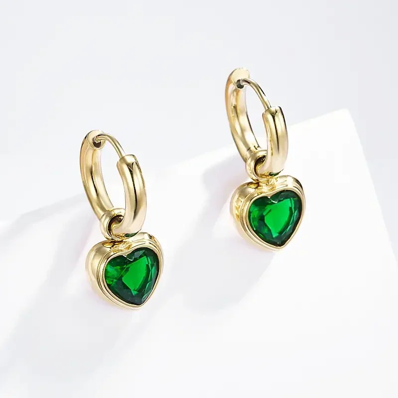 14. Oorbellen - Green Heart Ring - RVS - Goud