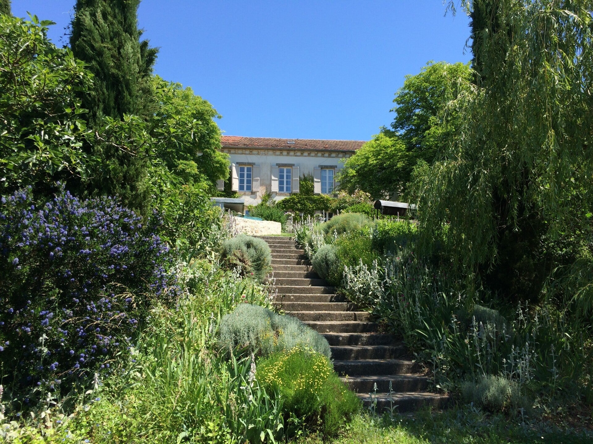 Achterzijde vakantiewoning Le Couvent