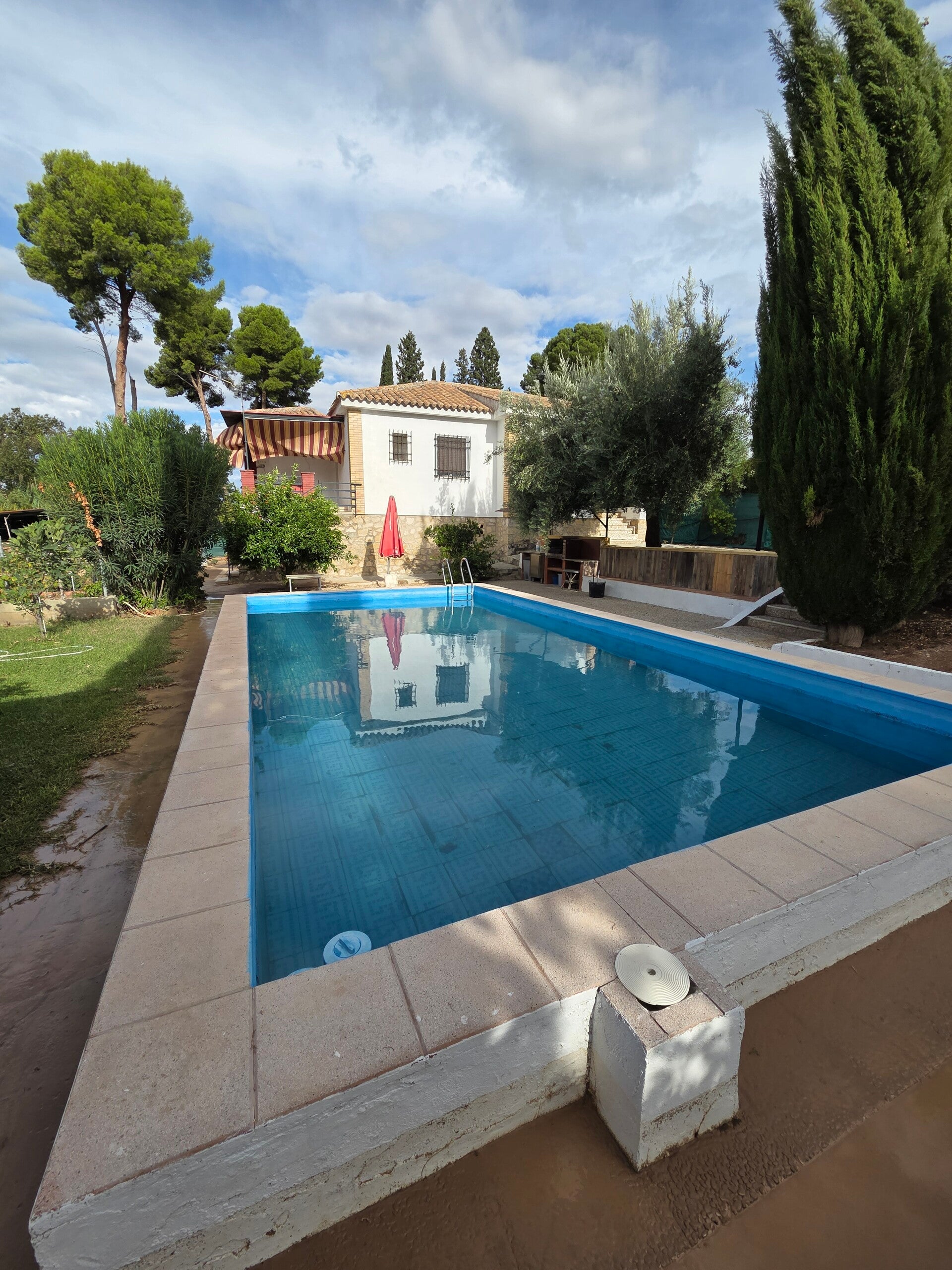 CHALET ANTIGUA CARRETERA LA GUARDIA