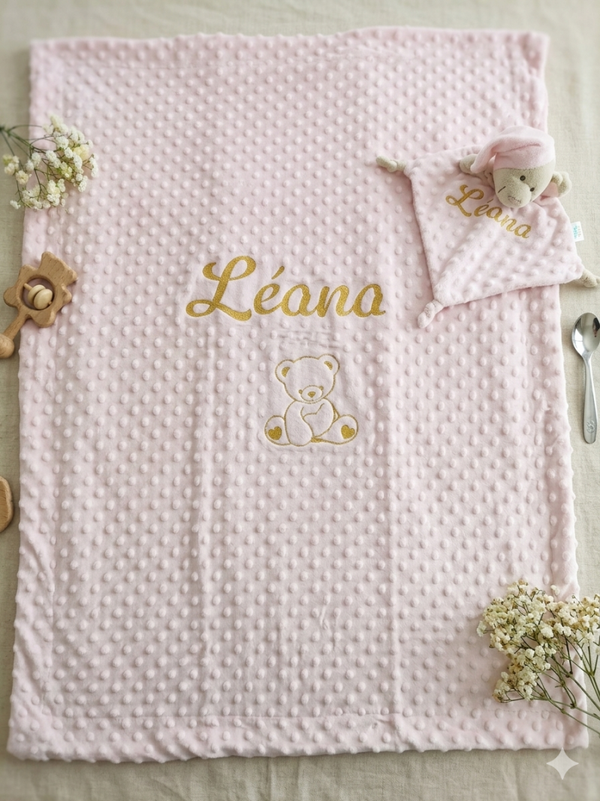 ​✨ Le Duo Douceur Personnalisé : Couverture & Doudou assorti ✨