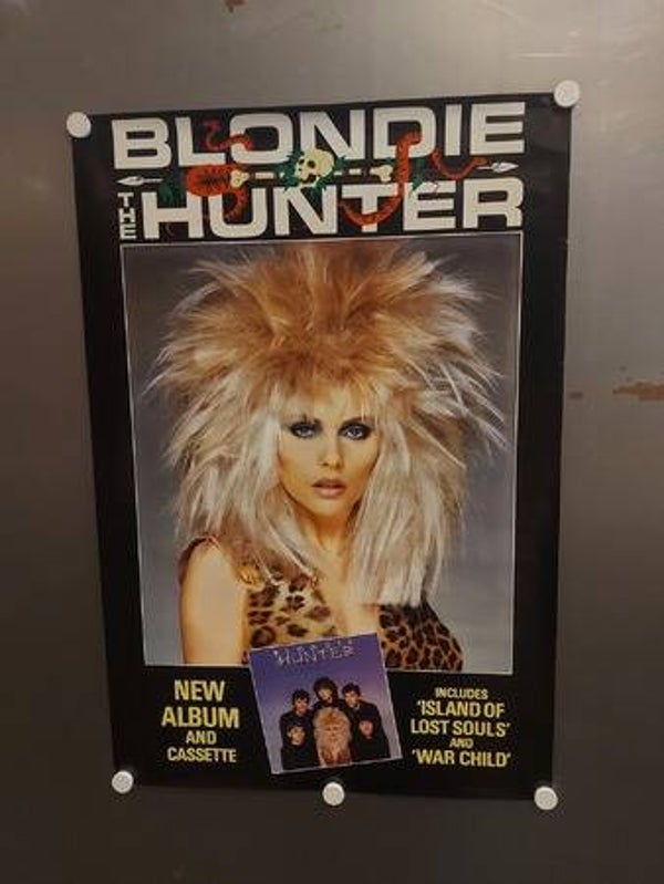 Blondie "The Hunter" (Poster - 30)