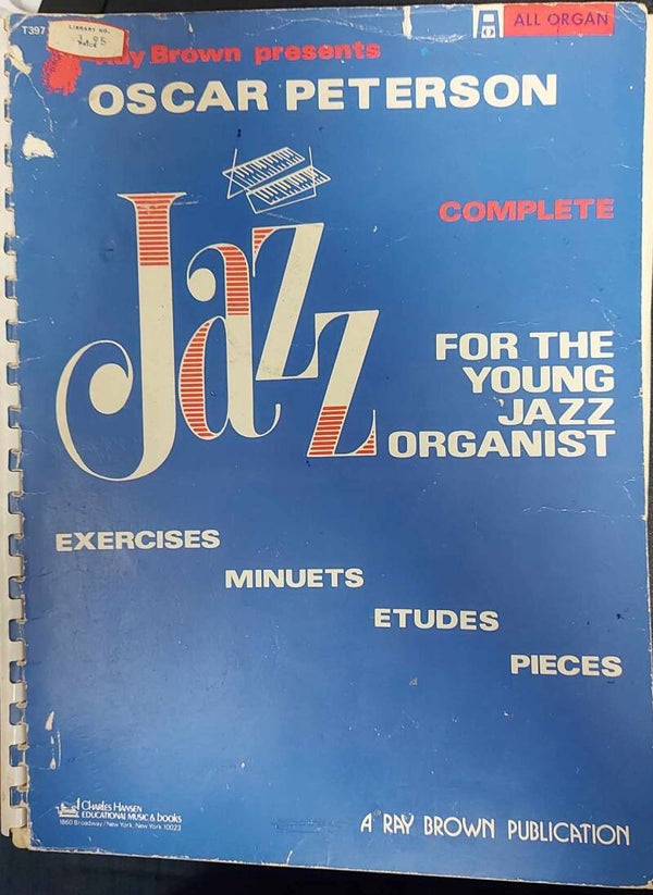 Ray Brown Presents Oscar Peterson (heftet bok)