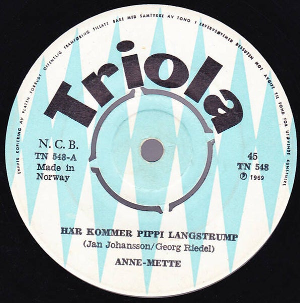 Anne-Mette – Här Kommer Pippi Långstrump / Boom Bang-A-Bang (7")