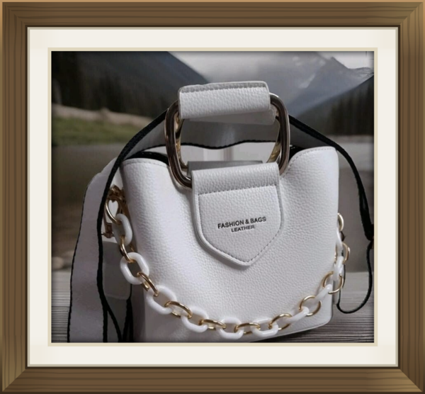 Mini Graphic chain Decor Bucket Bag Casual womens Bag.
