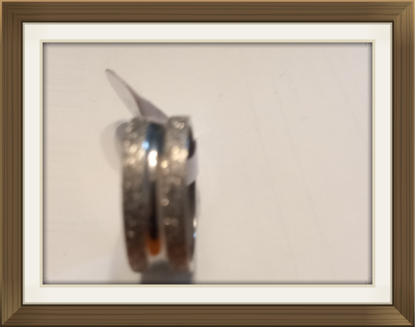 Stainless steel for unisex