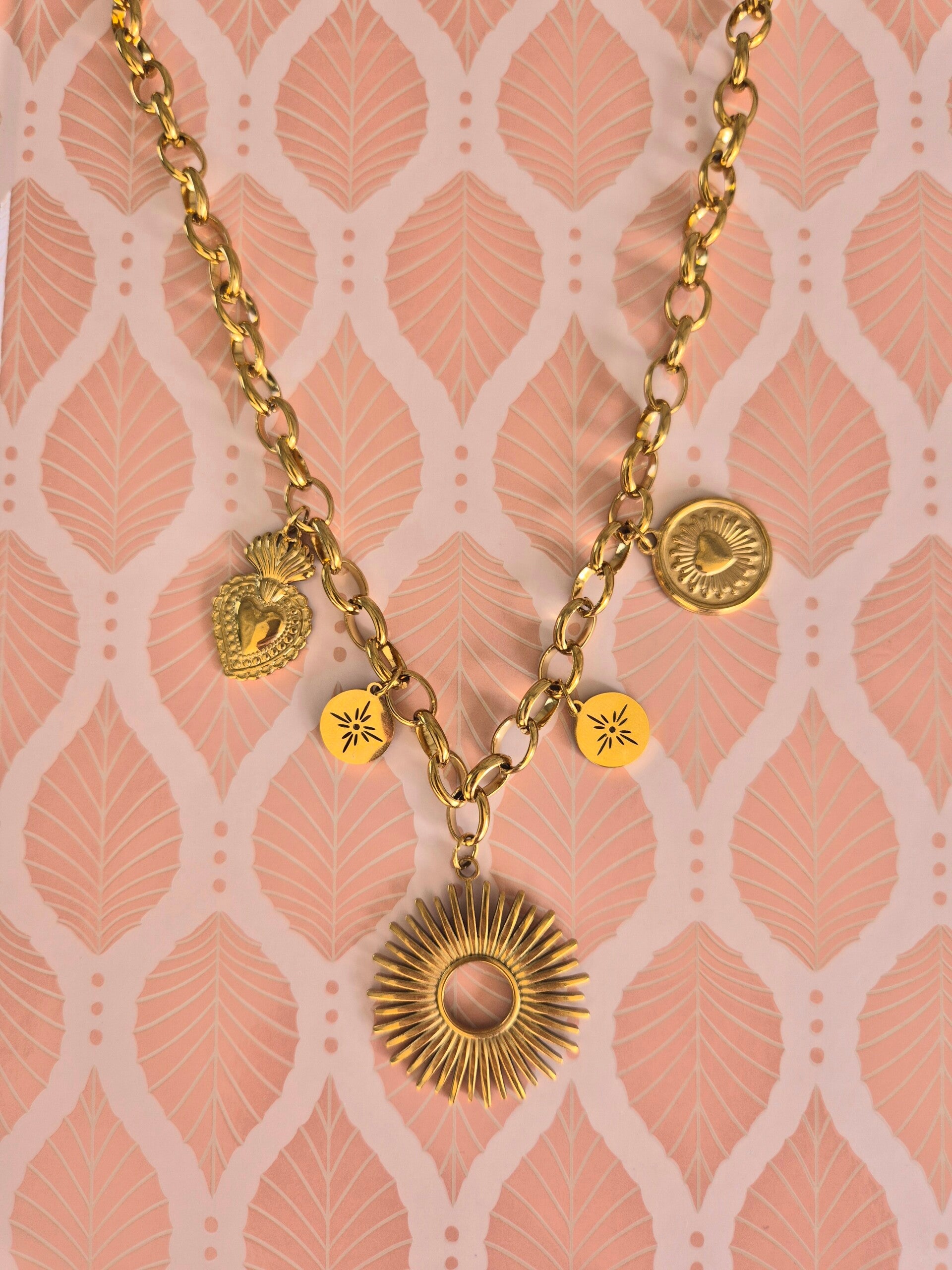 Collier céleste soleil