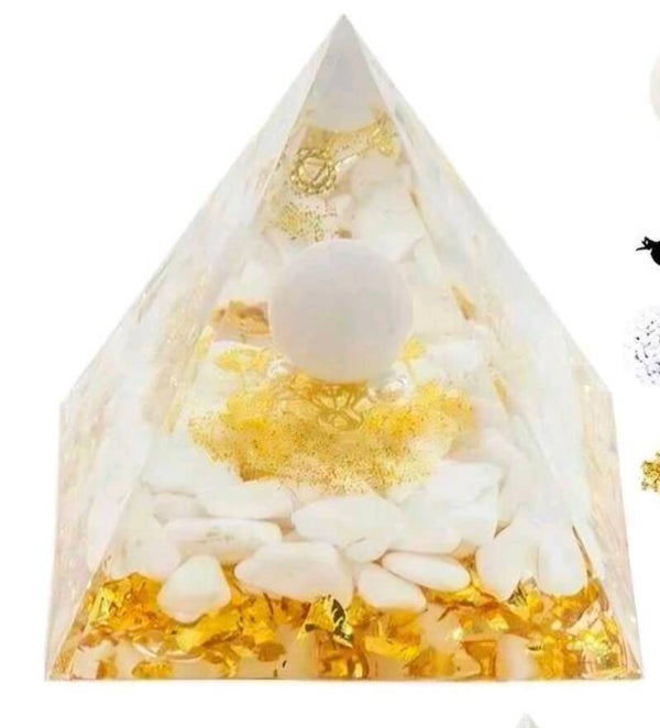 PYRAMIDE ORGONITE HOWLITE MÉTATRON