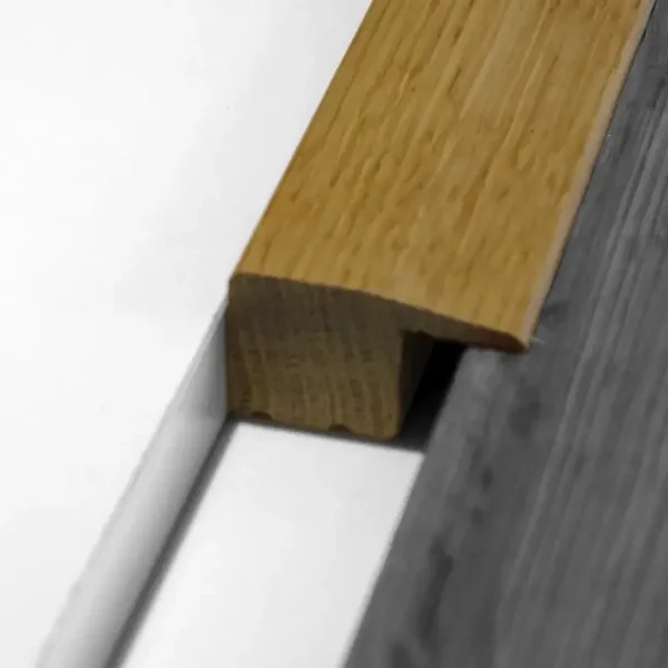 Square Edge Oak Lacquered - 18mm - £20.00 per length - 1000mm