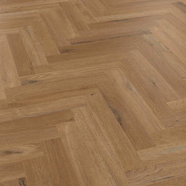 Knight Tile - Traditional Character Oak Code: SM-KP146 - £27.30