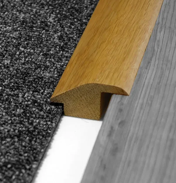 Wood To Carpet / Tile Oak Lacquered - 18mm - £23.00 per length - Length 1000mm