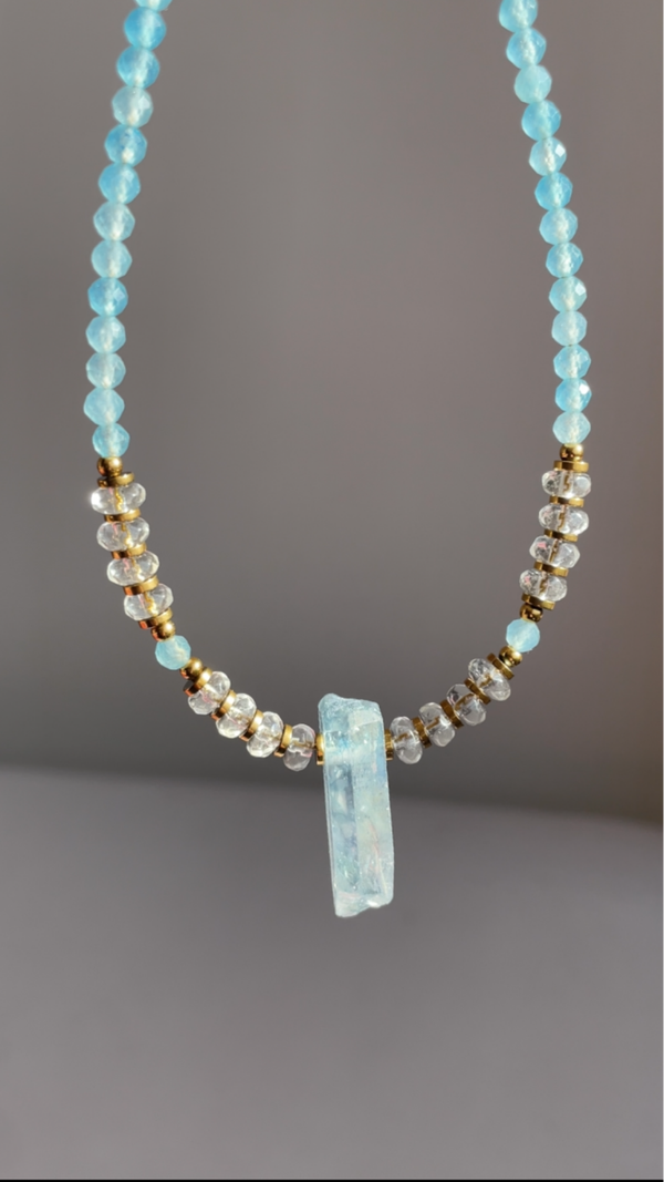 Le Collier Hélène