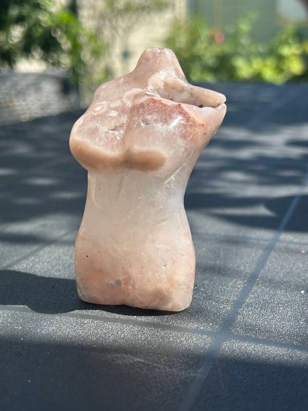 Bloemagaat Vrouw #1