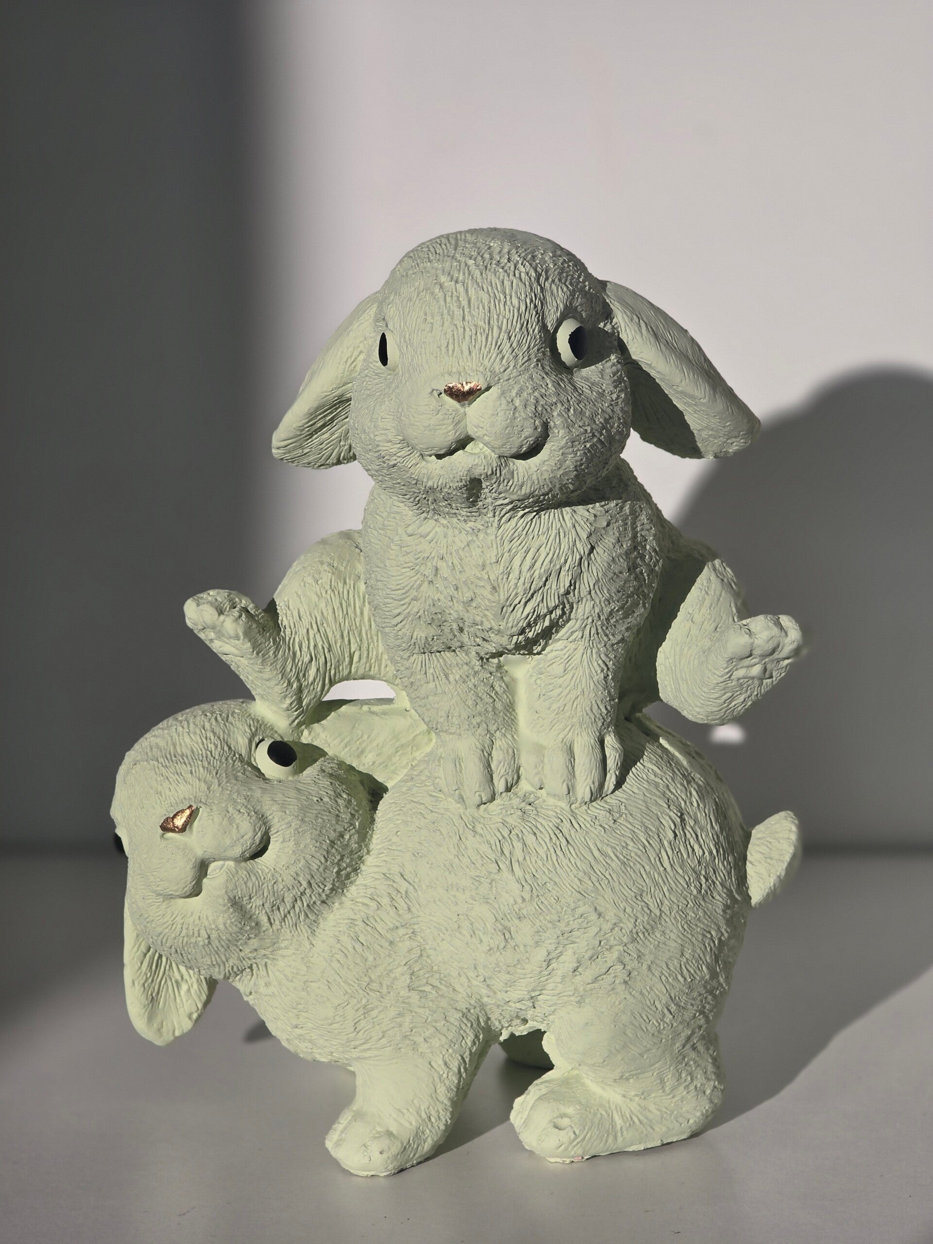 Beeld Rabbit Jump pastel mint groen