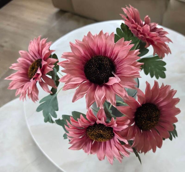 Bosje zonnebloemen oudroze