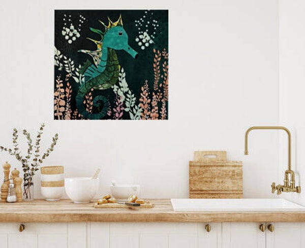 Houten paneel met Zeepaardje in mozaïek stijl