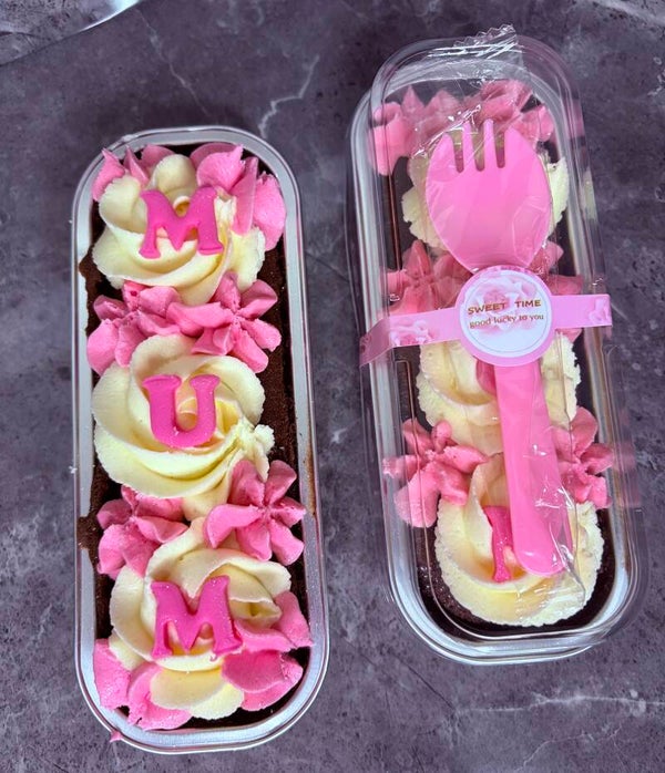 Mother’s Day Tray Bake