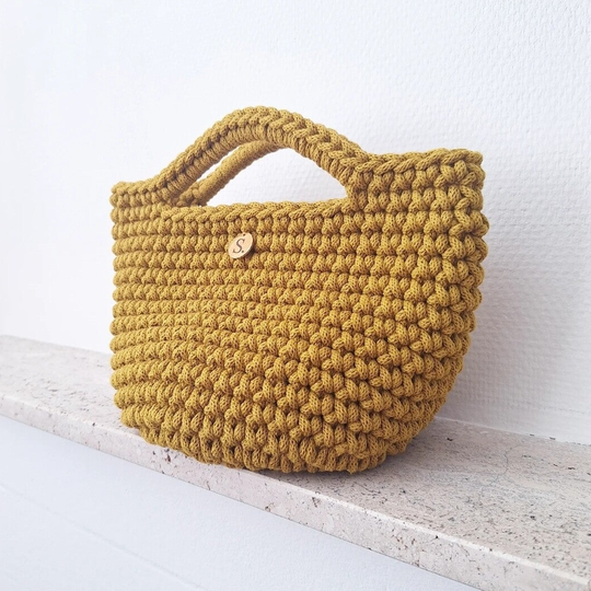 Crochet bag - curry