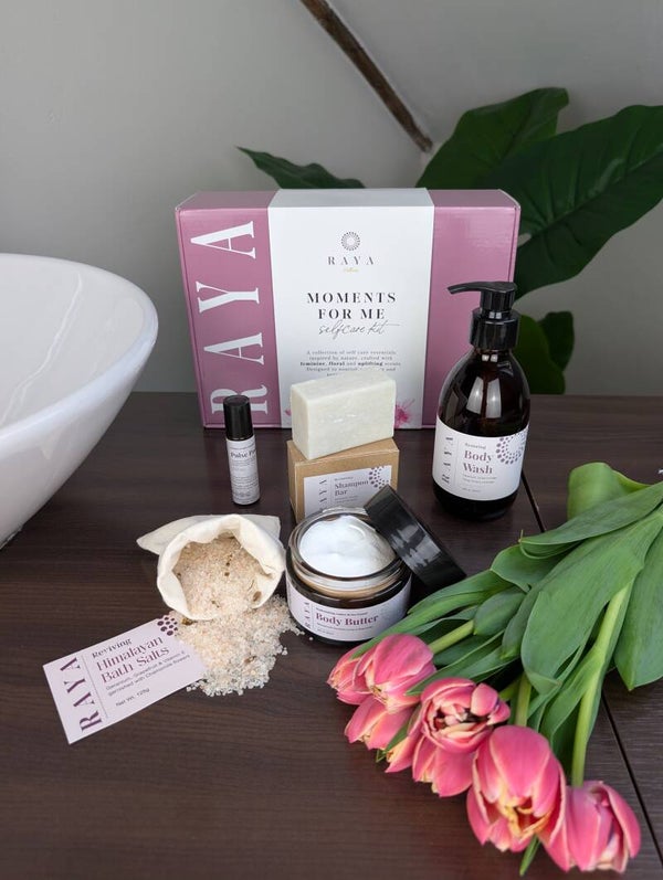 Moments For Me Gift Set