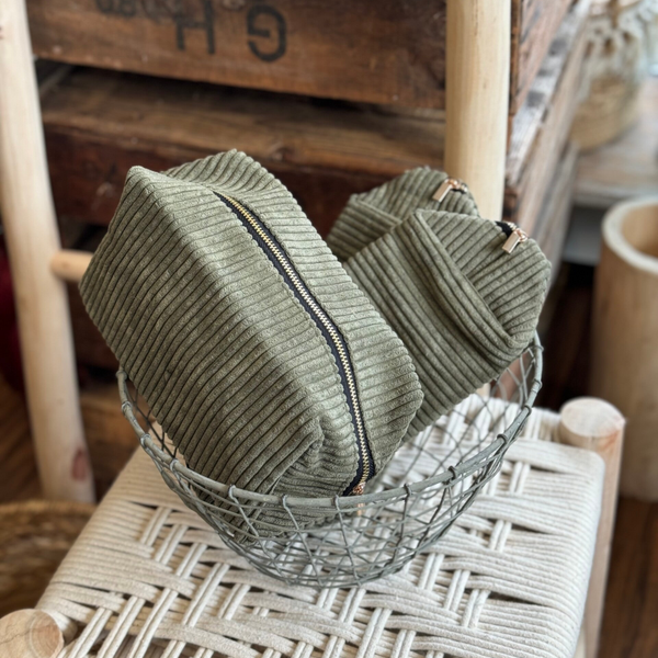 Necessaires grün P12181