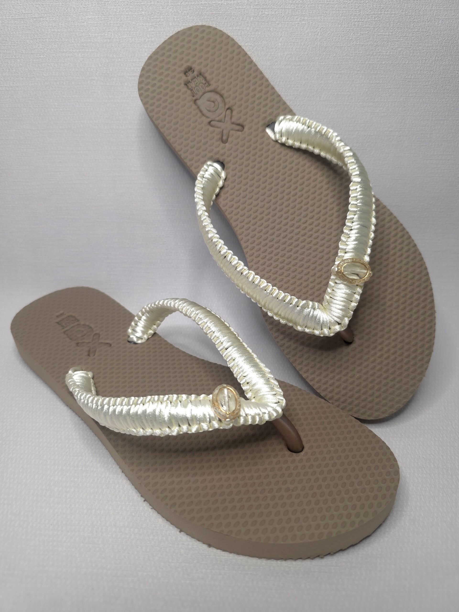 Wedding Flops touch of gold
