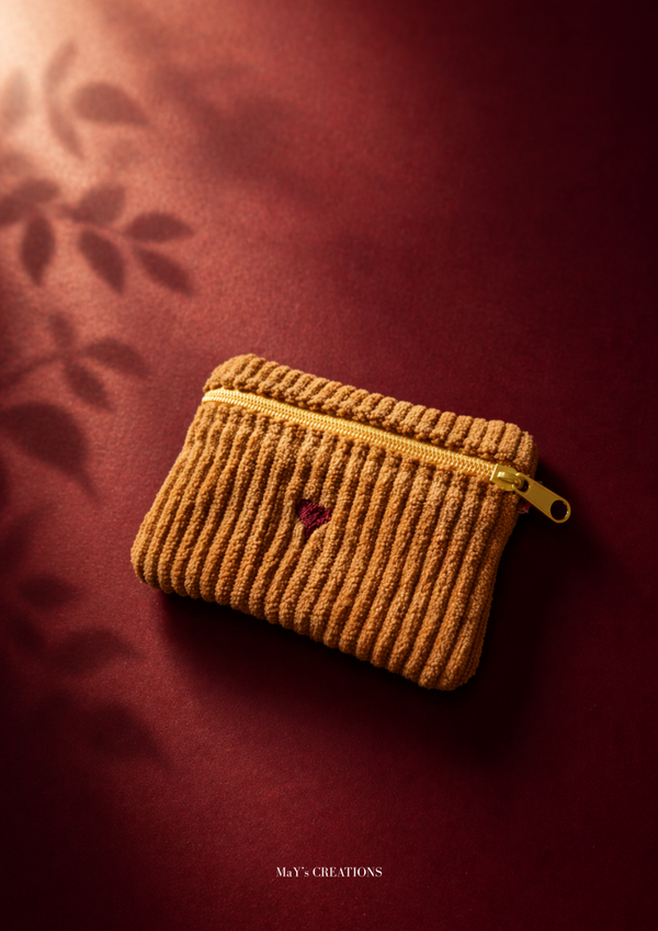 Porte-monnaie artisanal cœur brodé personnalisable