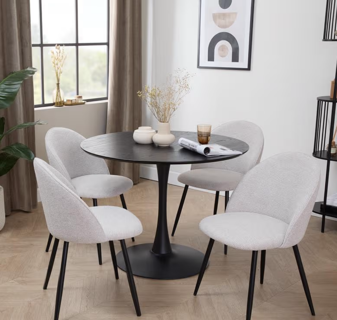 Eetkamerstoelen   per 2 stuks