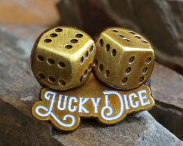Lucky Dice -metallipinssi