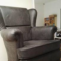 kunstlederenoorfauteuil.jpg