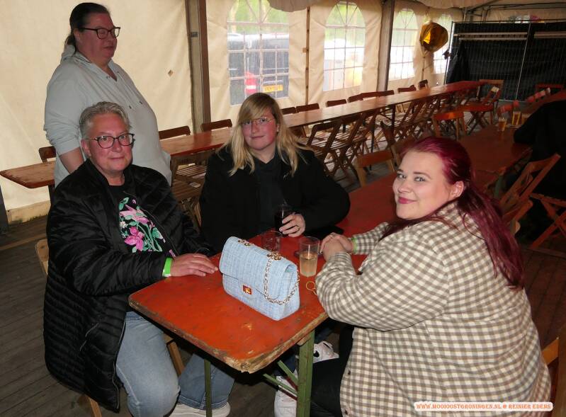 p1300902-standard.jpg