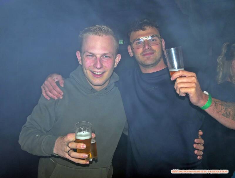 p1310894-standard.jpg